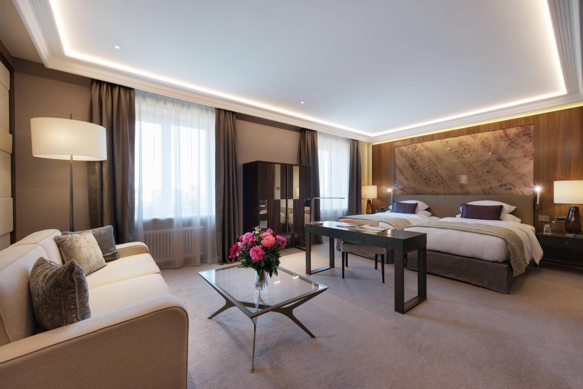 Grand Kempinski Hotel 5*